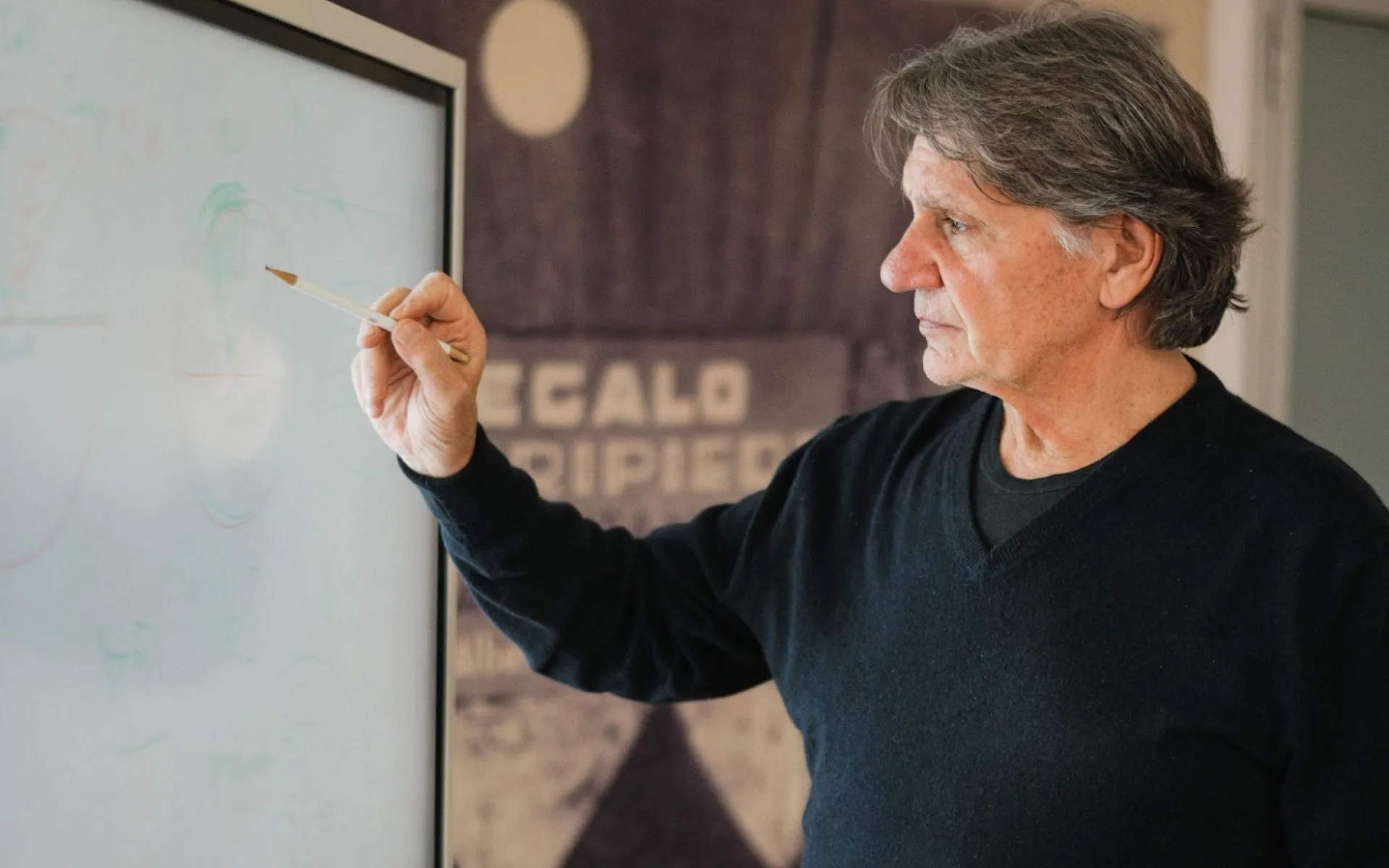 이미지 behind-the-hands-uffici-1-1920x1200